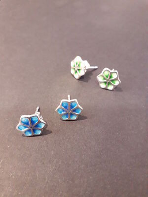 PENDIENTE PLATA ESMALTE FLOR PRES