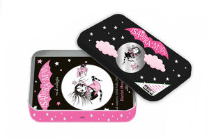 ISADORA MOON ISADORA MOON UN MAGICO COFRE LLENO DE