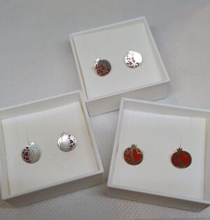 PENDIENTES GRANADA PLATA CHAPA ESMALTADOS
